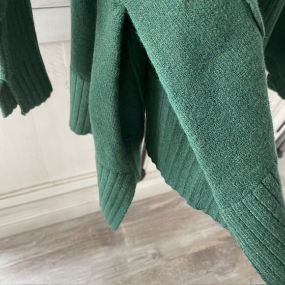 FREE PEOPLE ORION A-LINE TUNIC SWEATER SIZE SMALL BLACK FOREST GREEN NWT - Picture 5 of 13